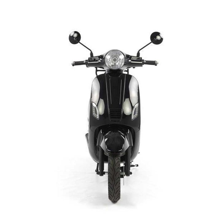 De inchiriat scuter cu si fara permis servicii de calitate garantate