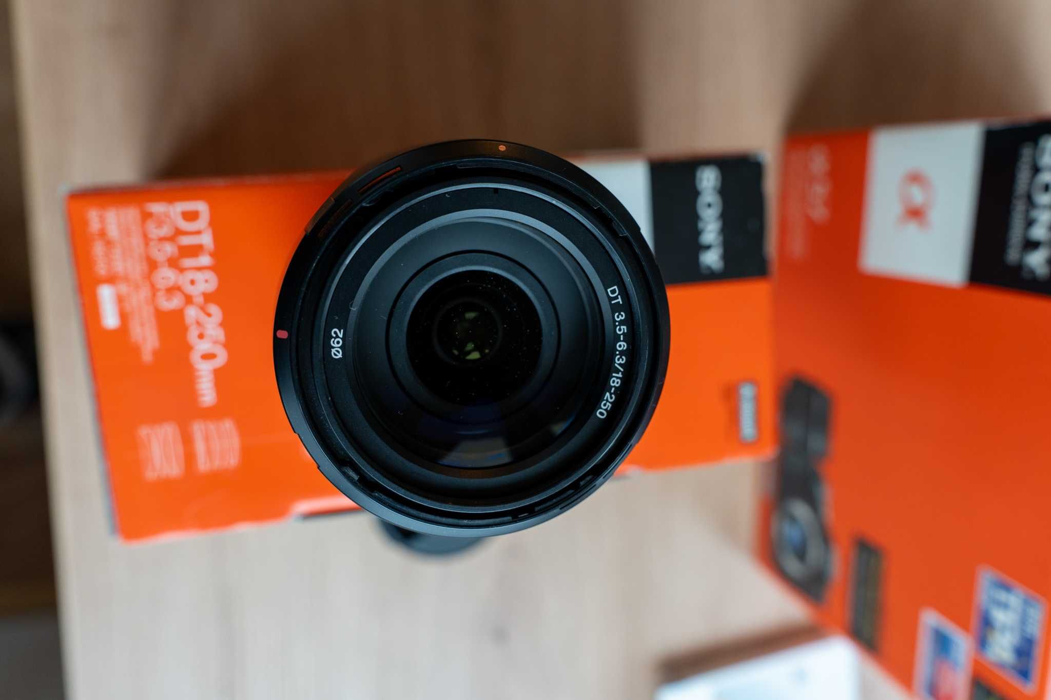 Фотоапарат Sony Alpha SLT-A57, два  обектива, карта памет,филтър PROMO