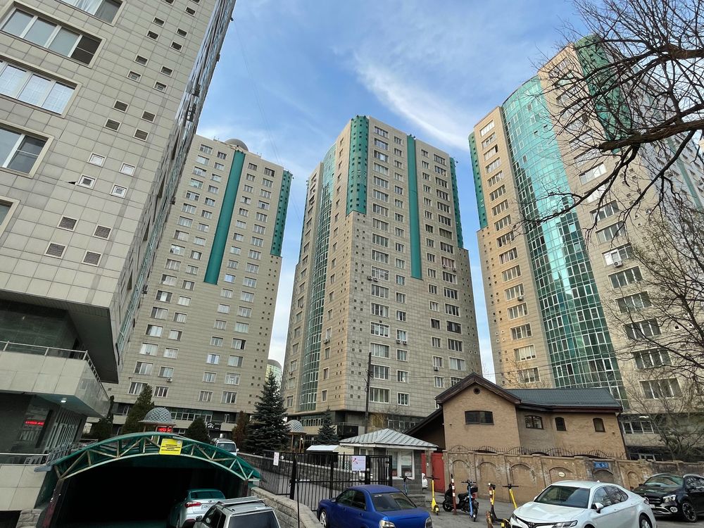 Продам однокомнатную квартиру в ЖК, напротив ТРЦ Достык Плаза
