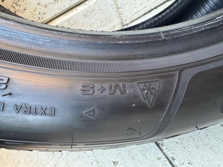 Vand anvelope iarna / m+s cu fulg 245 45 19 GoodYear Vector  ca noi