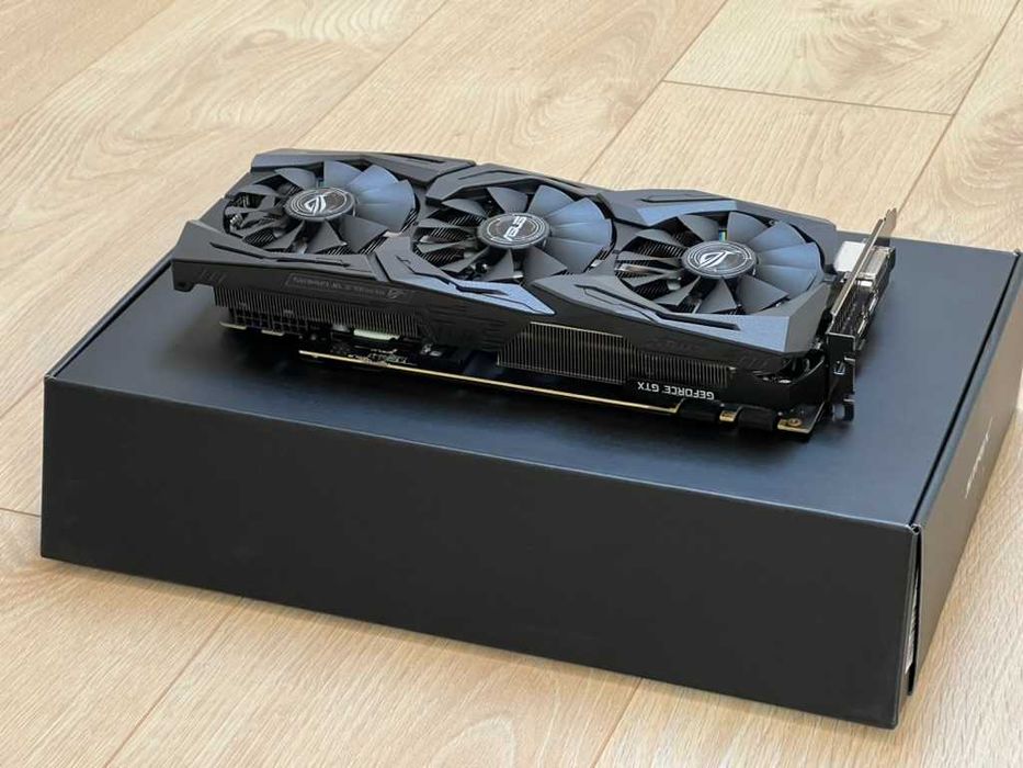 Placa video ASUS GeForce GTX 1080 Ti ROG STRIX