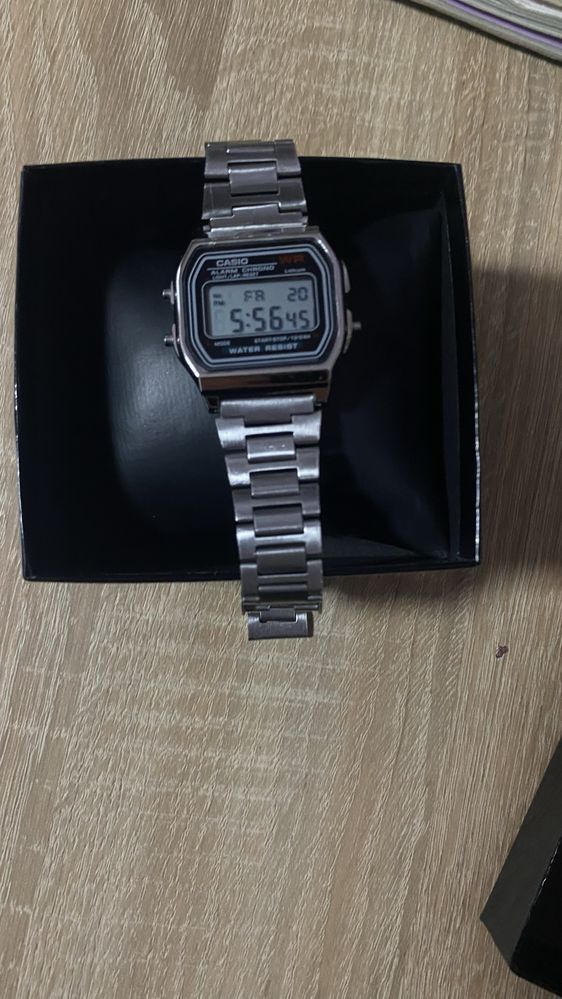 Часы casio продам