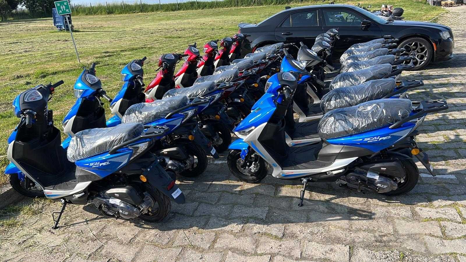 Inchiriere scuter Rent scooter Glovo Tazz Bolt livrari delivery