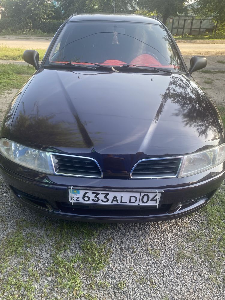 Продается Mitsubishi Carisma 2002 года