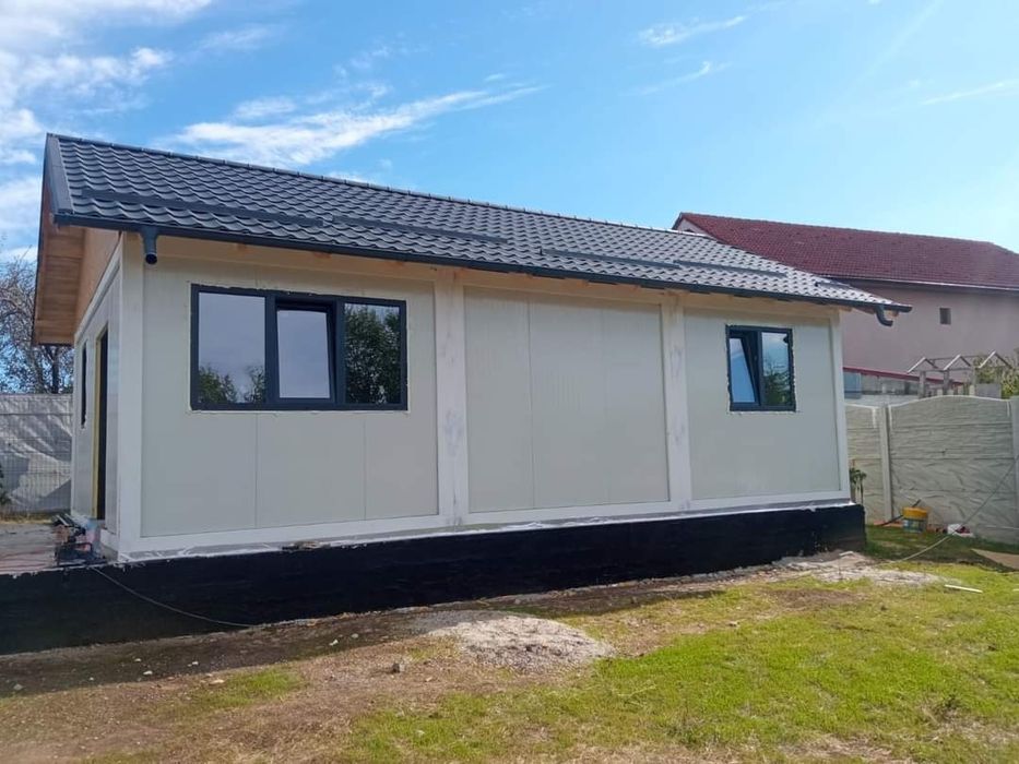 Vand case modulare pe structură metalică – Montaj rapid