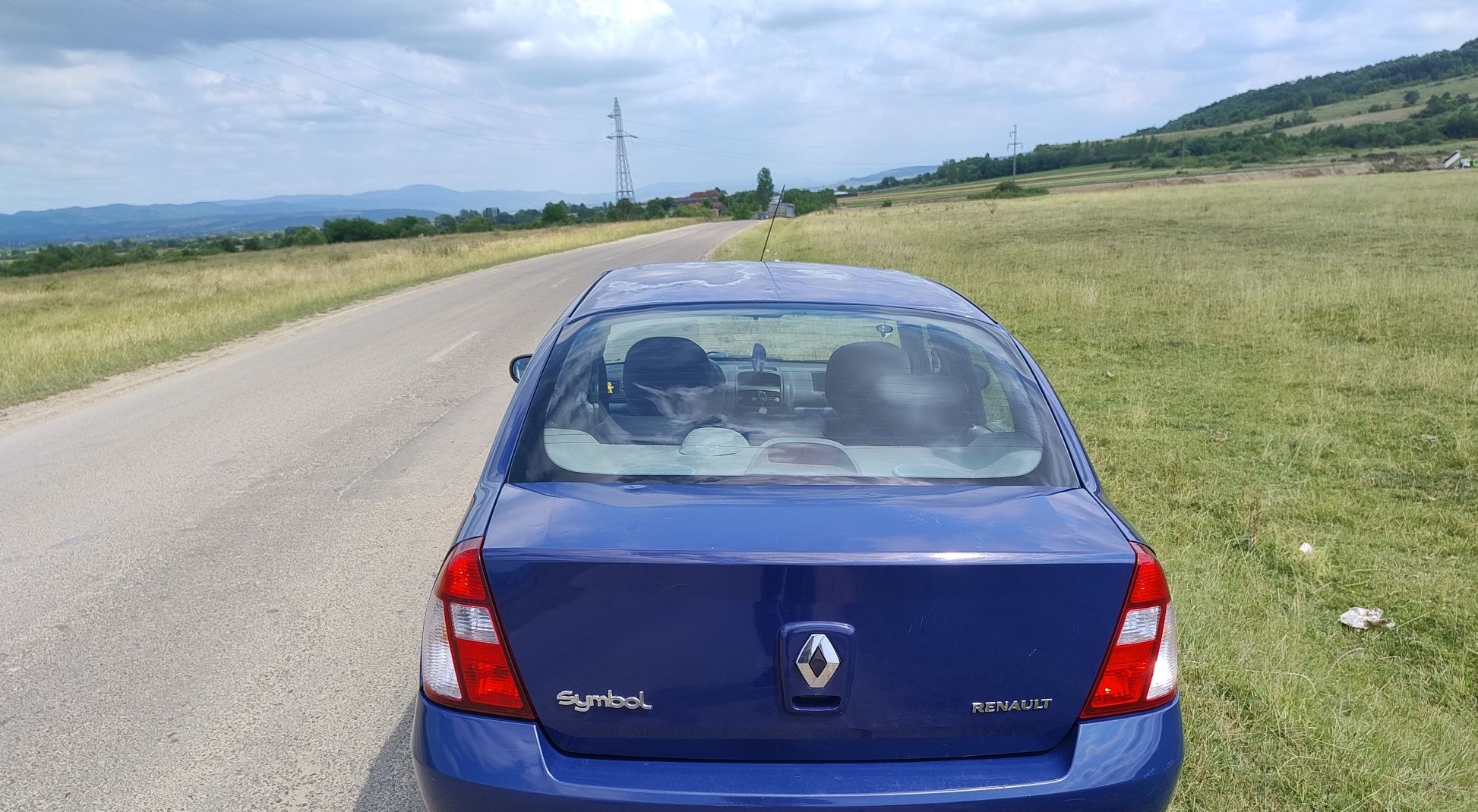 Vând Renault simbol