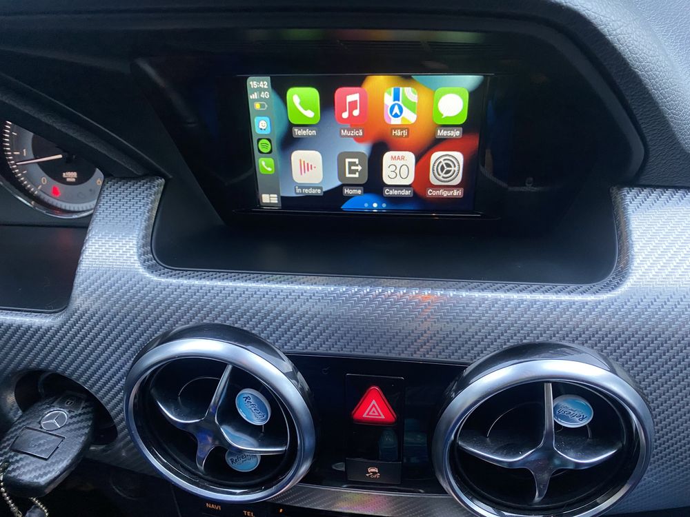 Apple CarPlay & Android Auto Mercedes Becker A B C E CLA GLA GLK ML