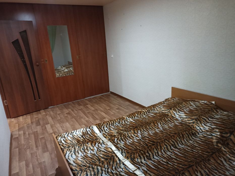 Сдам 2х комнатную квартиру в центре города на долгий срок .