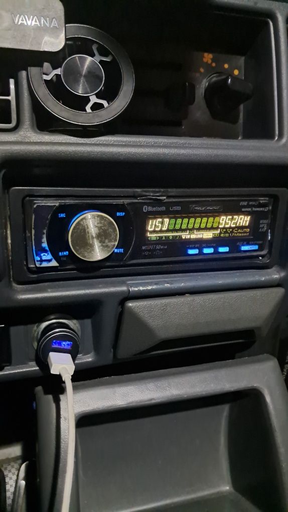 Pioneer deh-p7050bt sotiladi xolati ortacha