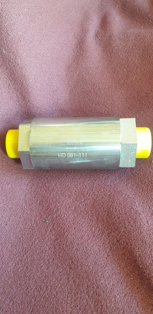 Vand Filtru hidraulic cartus Fin Filter HD081111 pentru Schaeffer
