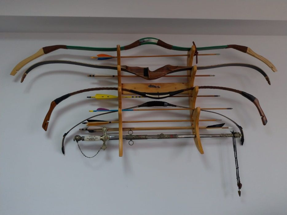 Arc, săgeți și accesorii - echipament sportiv sau de relaxare