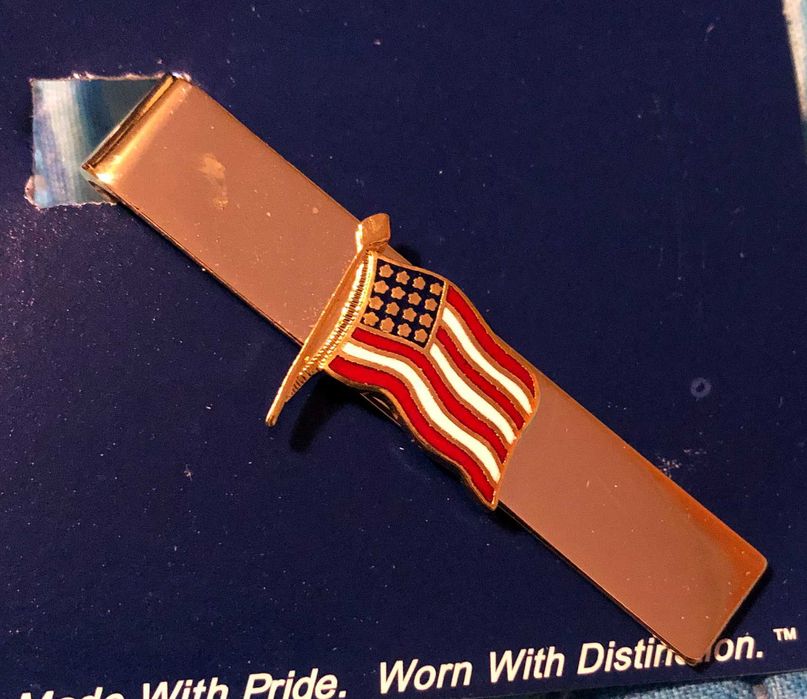 Ac cravata din metal cu steagu american - culoare auriu