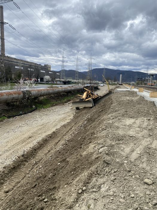 Inchiriez Excavator/Buldozer/Autogreder/Compactor
