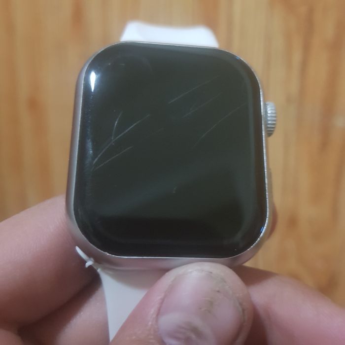 Smart watch sotiladi