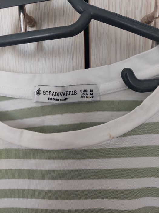 Tricou Stradivarius cu dungi alb-verde – mărimea M