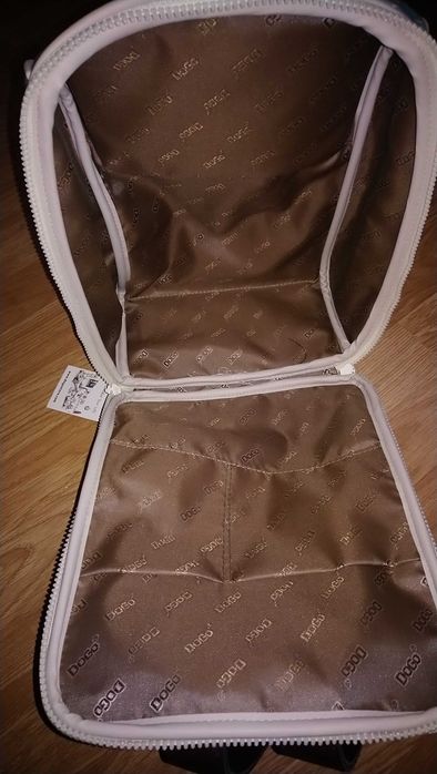 Изрисувана раница на Dogo