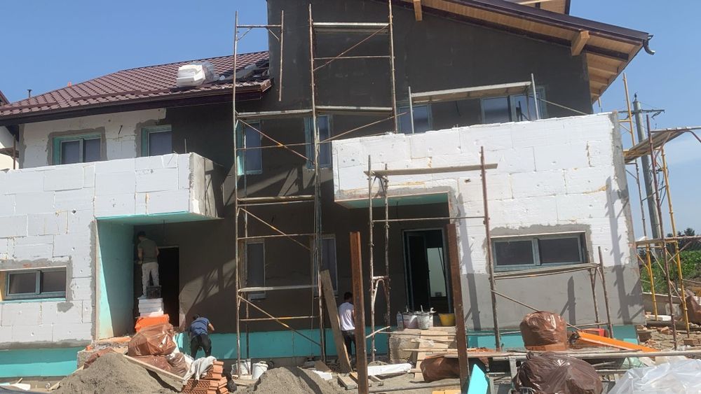 Executam lucrări de termo izolați polistiren și viață hidroizolații.