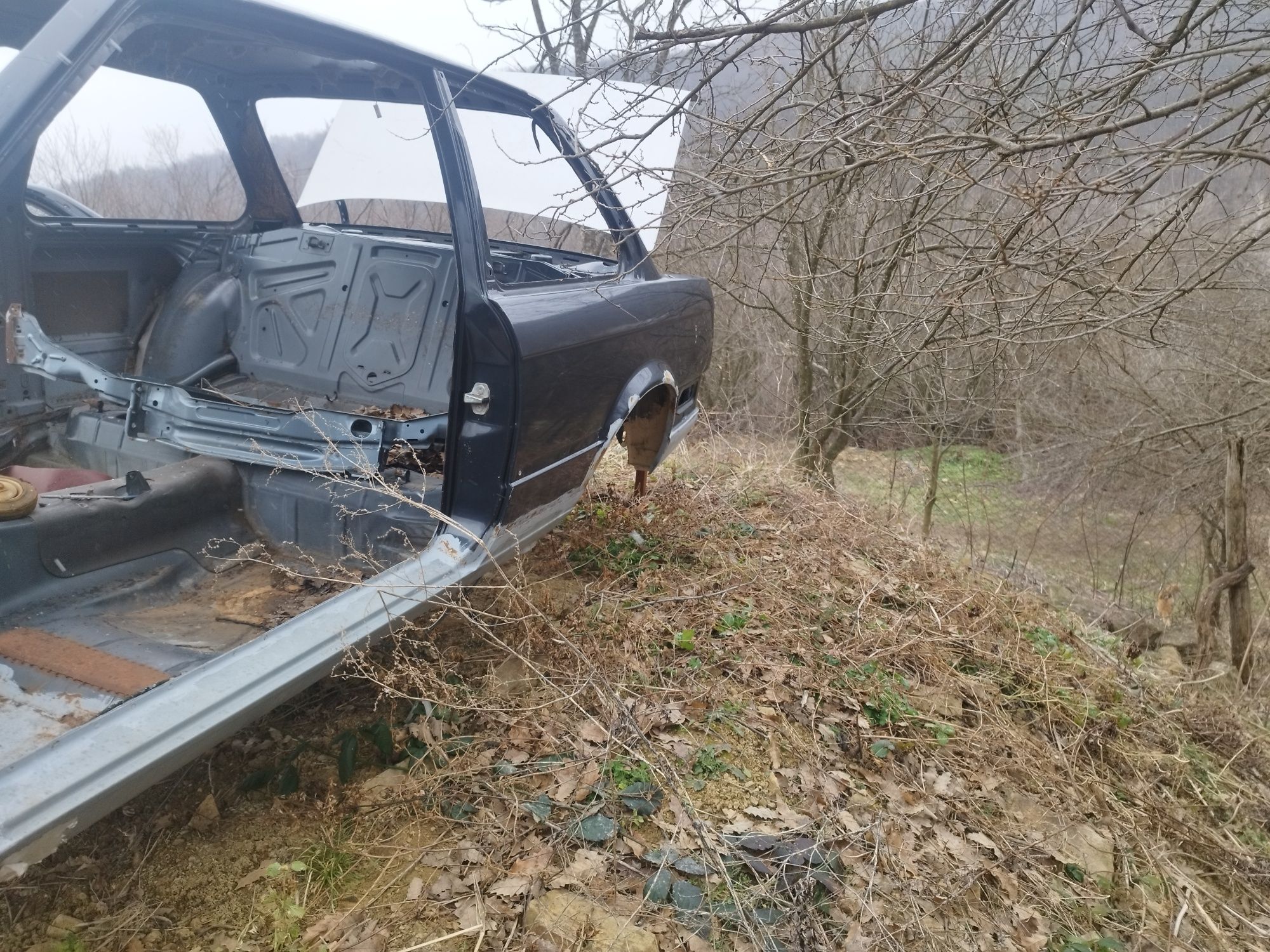 BMW е30 два броя за части