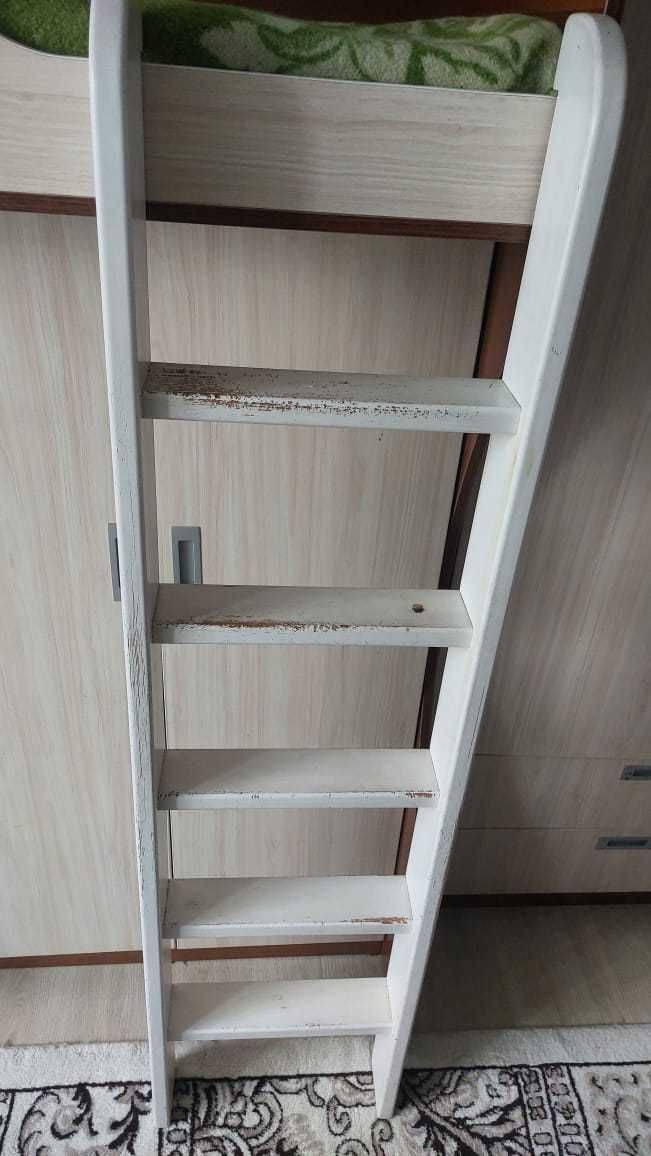 Продам детскую кровать