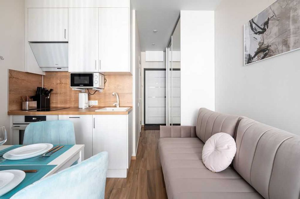 Сдается студия на левом берегу.