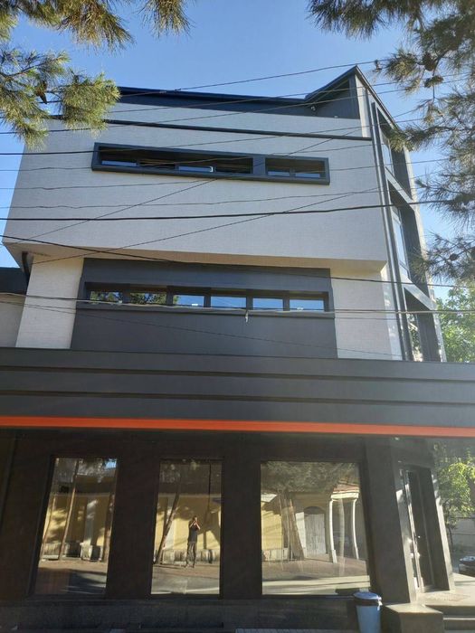 Ракатбоши 1280м2 Продажа Офисного Здания