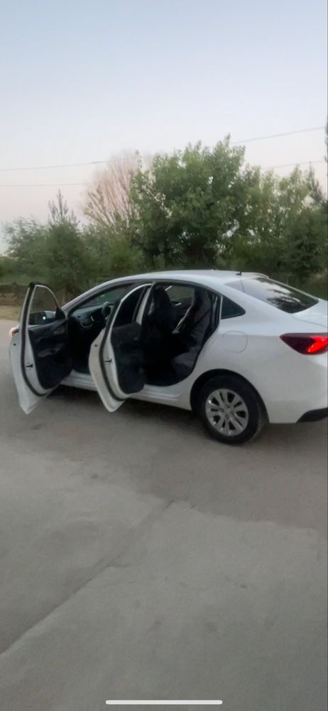 Chevrolet Onix 2024-yil 150mln    ideal xolatda  pul zarur