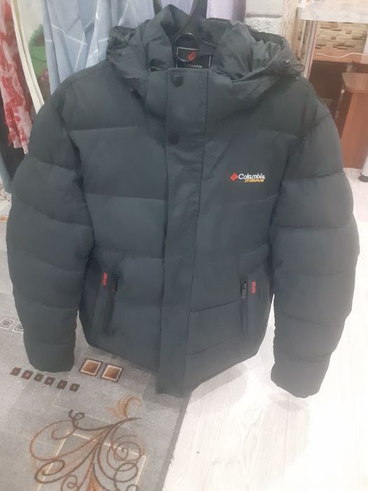 Продам мужскую зимнюю куртку
