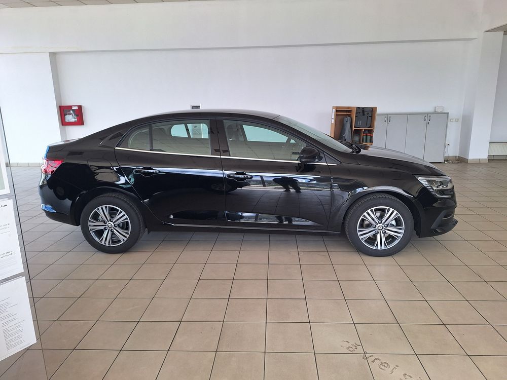 Renault Megane, in garantie pana in 04.2027