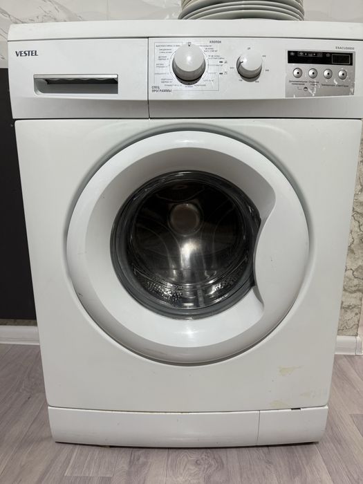 Продам стиральную машину  б/у в рабочем состаянии