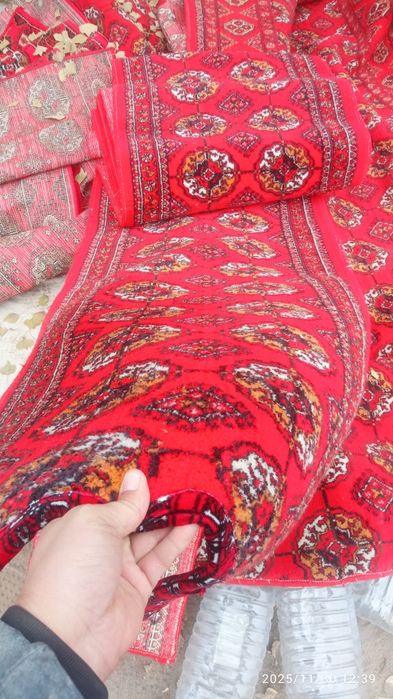 Гиламла сотилади