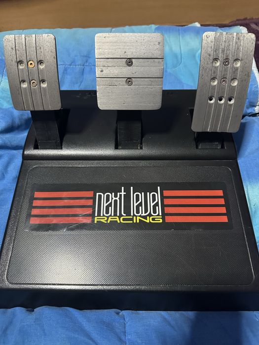 Thrustmaster T300 rs-gt + shifter th8s