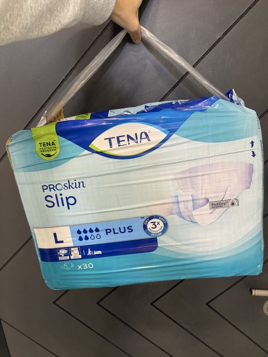 Памперси за възрастни Л размер, нови