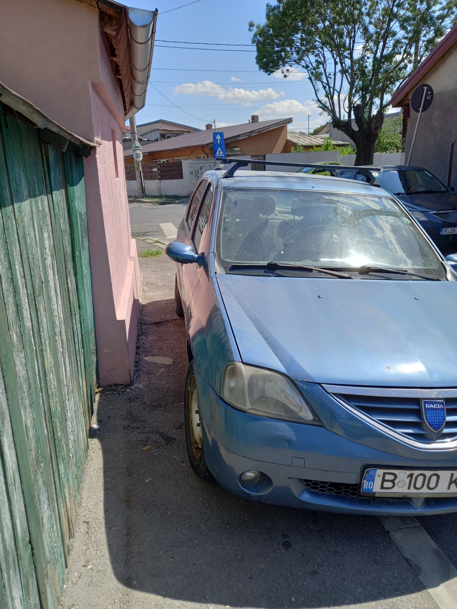 Vând logan 2006 pentru dezmembrare gpl  perfect funcțională
