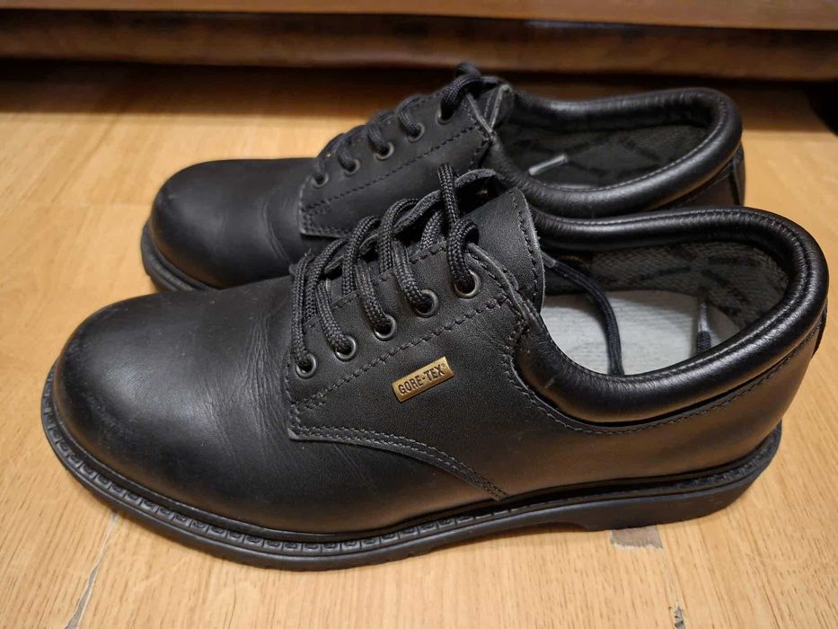 Дамски непромокаеми, кожени обувки. Номер - 38. Мембрана - GORE-TEX