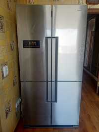 Продам двухкамерный холодильник с 4 мя дверцами