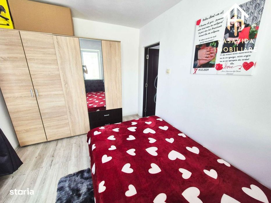 De vanzare apartament 3 camere mobilat si utilat, zona Unic