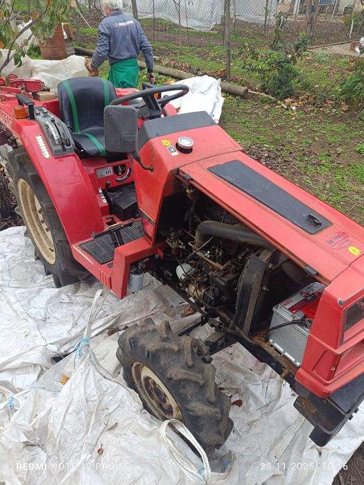 продавам трактор