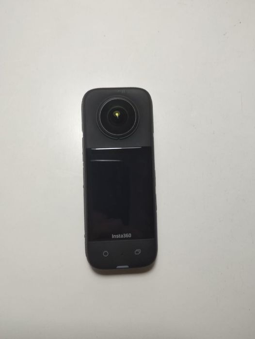 Камера Insta360 X3