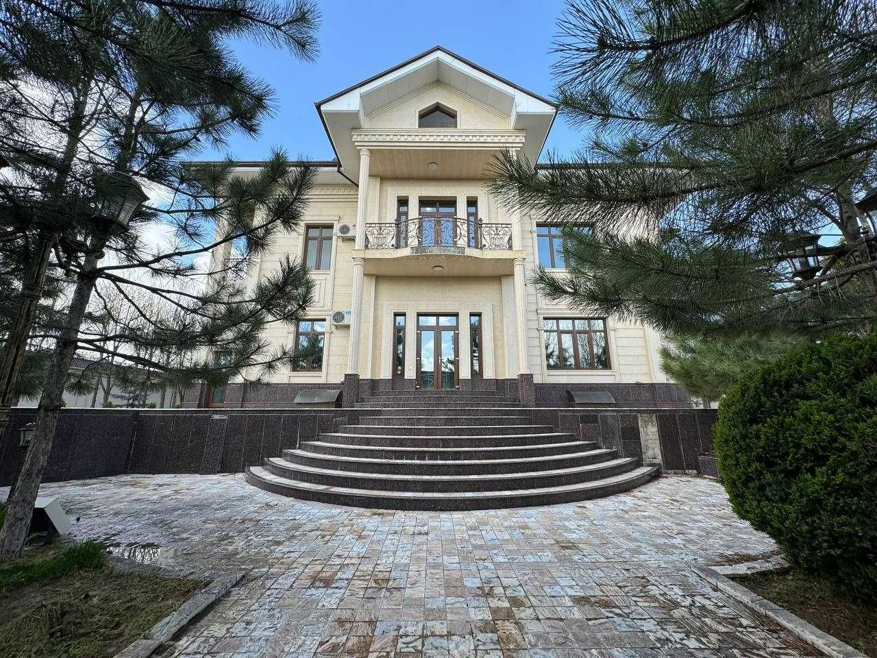 Продажа загородного дома 48 соток в Кибрае в элитном поселке