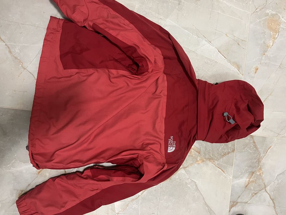 Vand geaca de iarna The North Face