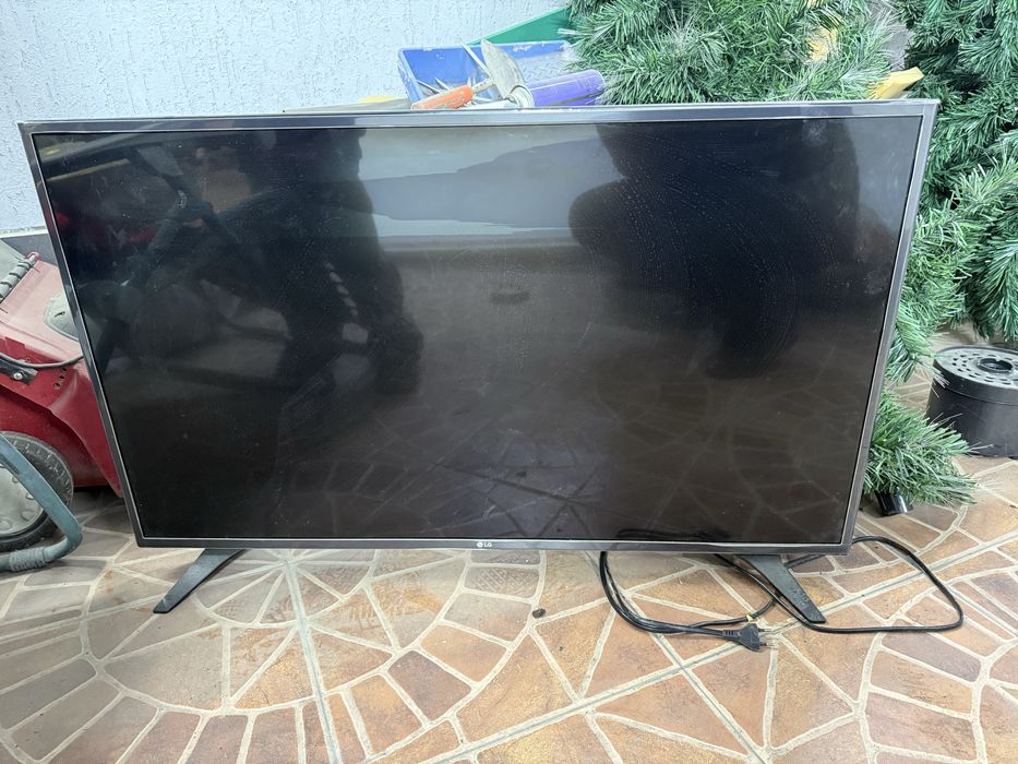 Телевизор lg на запчасти