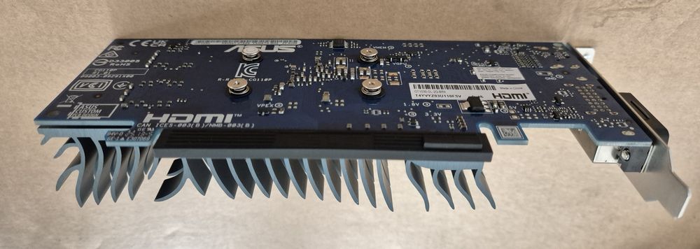 нова ASUS GT 1030 Silent 2GB GDDR5 – тиха, пасивно охлаждане