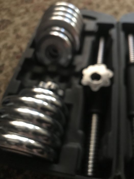 Продам гантели новые