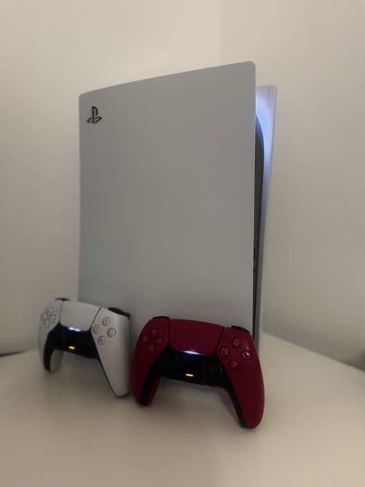 PS5 Disc Edition cu 2 controllere – funcționează perfect