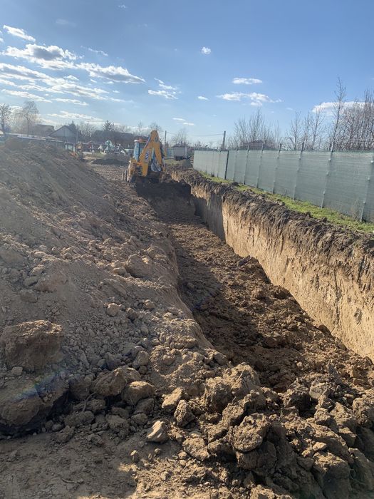 Inchiriez buldoexcavator miniexcavator