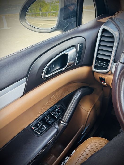 Porsche Cayenne 2013
