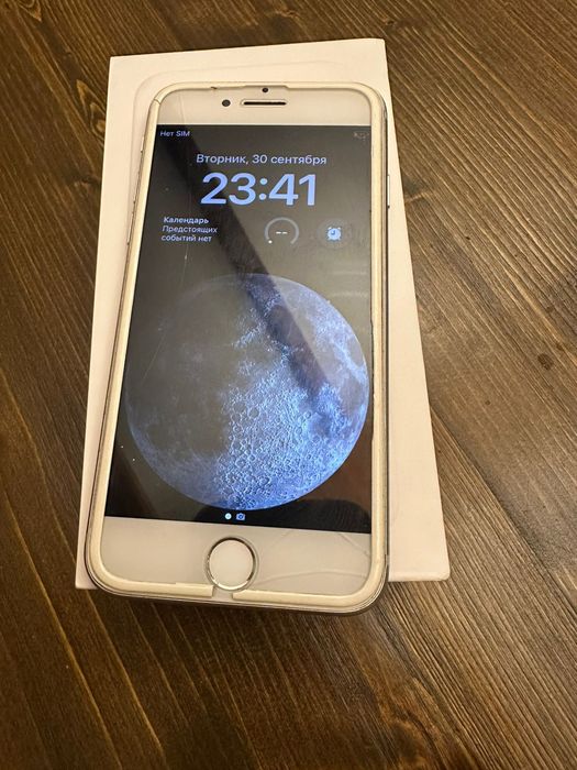 Продается Iphone 8