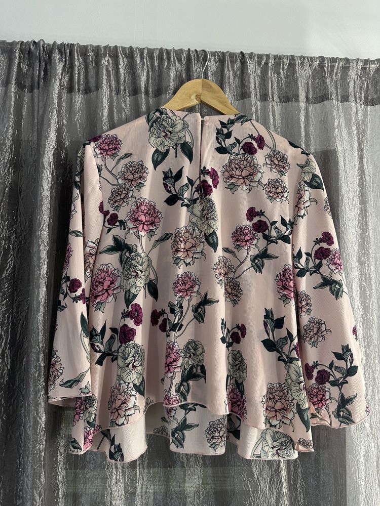 Bluza Only S roz cu flori