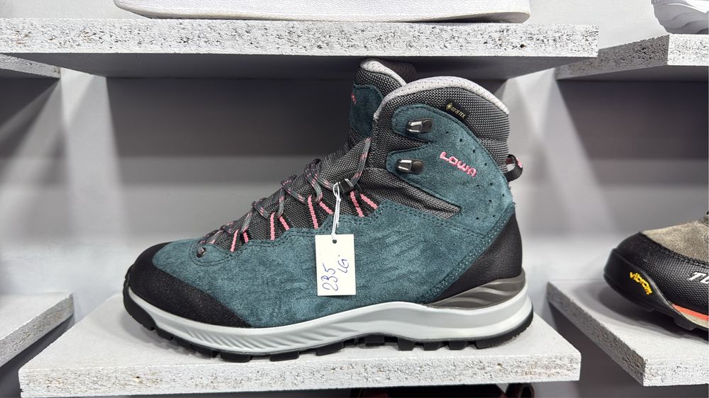 Ghete lowa marimea 43