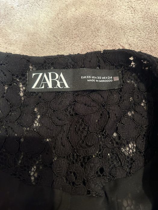 Късо дантелено сако